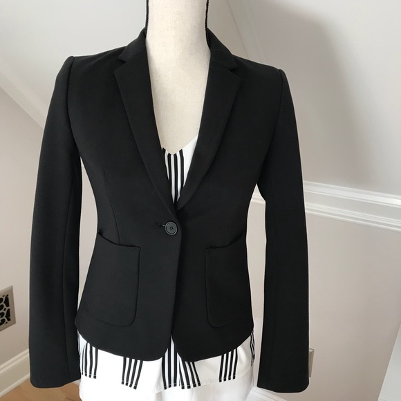 Ann Taylor Jackets & Blazers - AT Seasonless Stretch One Button Perfect Blazer.